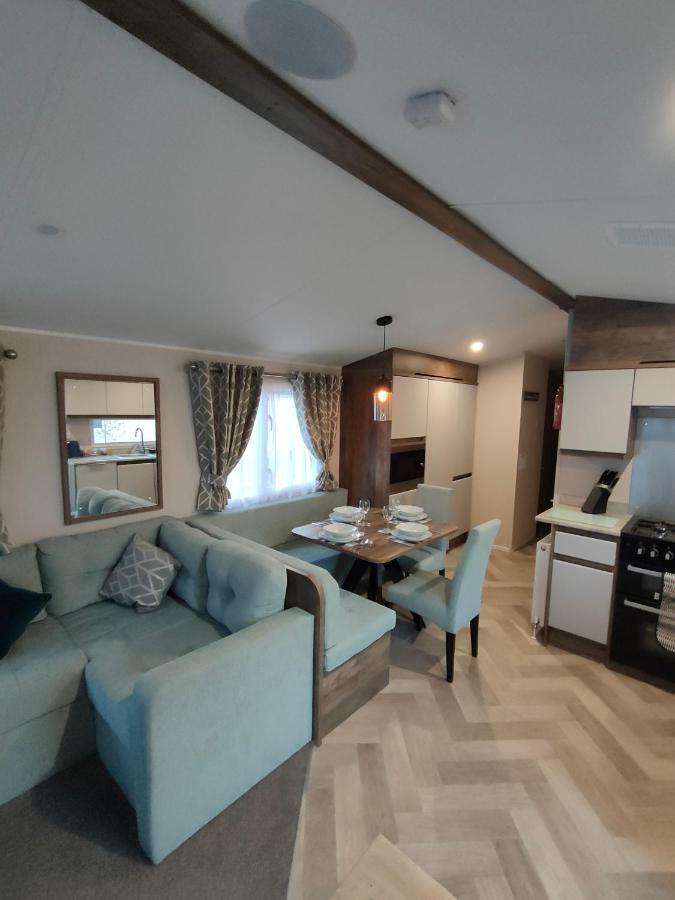 The Avenue Hotel Tattershall Exterior photo